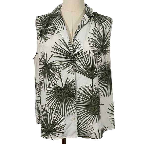 a new day Tops - A New Day Large White Green Palm Leaf Print Button Up Collared Vest Blouse